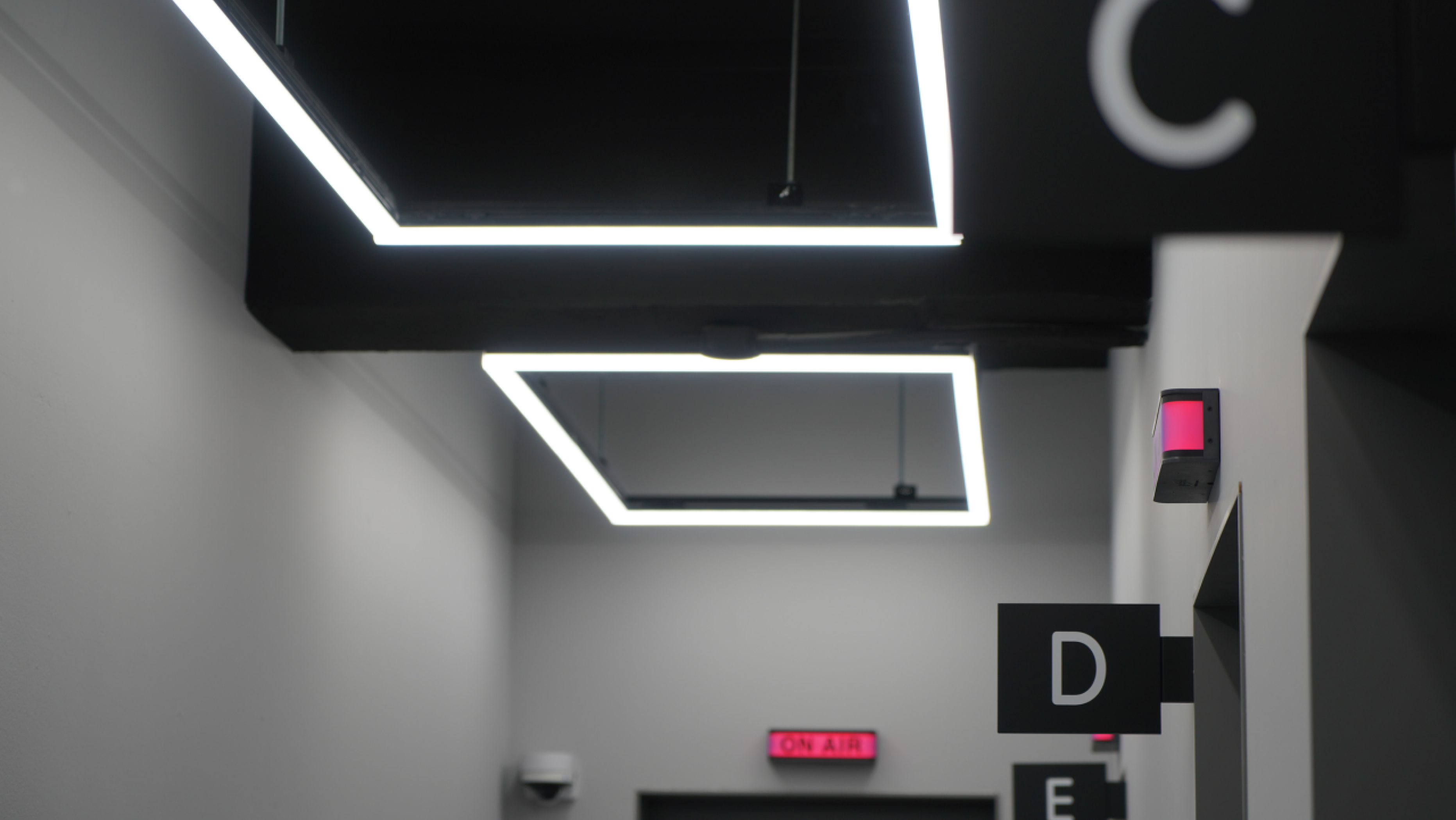 01_studioSlider